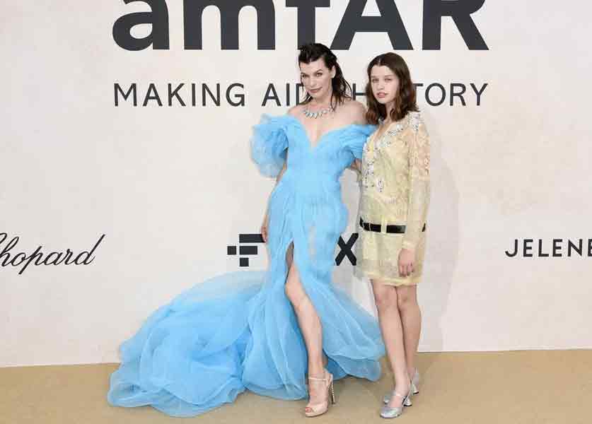 Ultra Glam Red Carpet for AmFAR