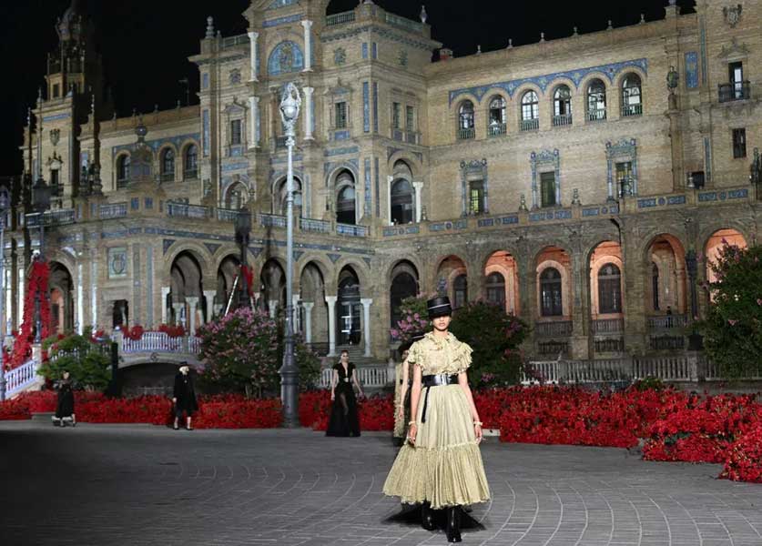 Dior Cruise 2023 Magical Show in Seville