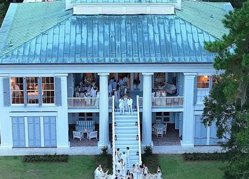 Take a Look at the Sumptuous Property where J.Lo & Ben Affleck Got Married Take a Look at the Sumptuous Property where J.Lo & Ben Affleck Got Married