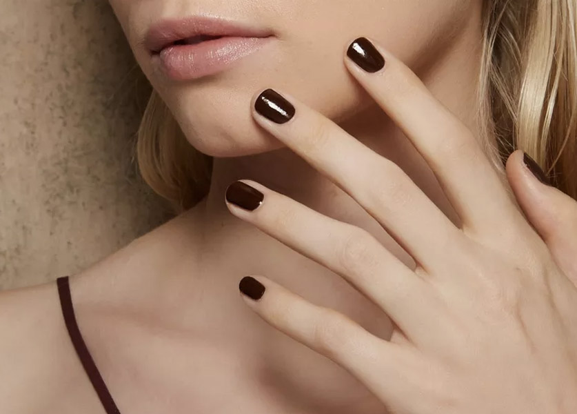 Brazilian Manicure لطلاء أظافر يدوم طويلاً