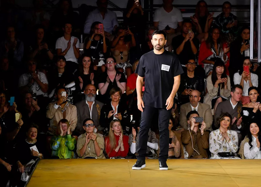 تنحّي Riccardo Tisci المدير الإبداعي لدار Burberry