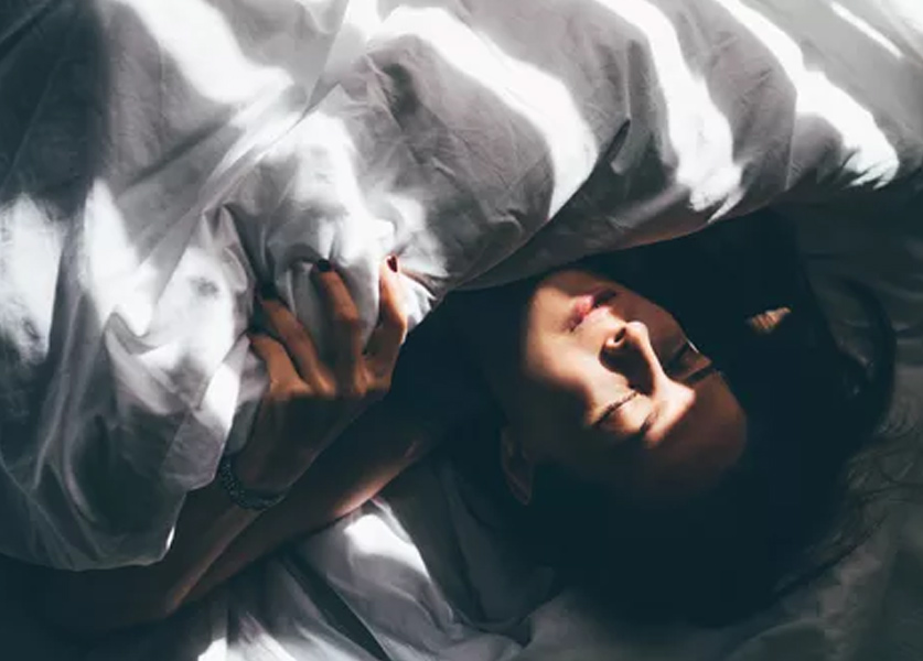 الشخير: 3 عادات بسيطة وفعالة للنوم بهدوء