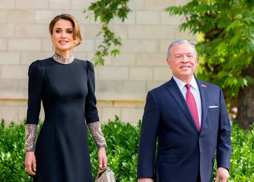 Queen Rania in Black for her Son Wedding