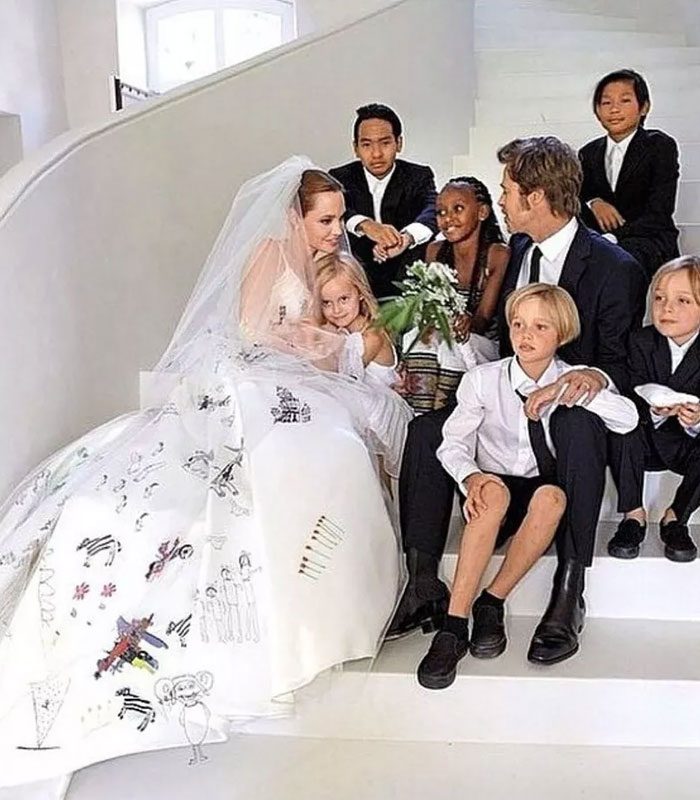 Marriage of Angelina Jolie And Bratt Pit 
