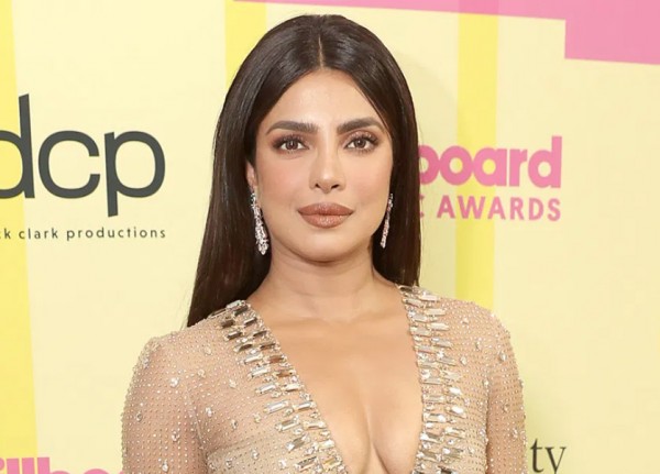 BBMAs 2021: Get Priyanka Chopra’ Look