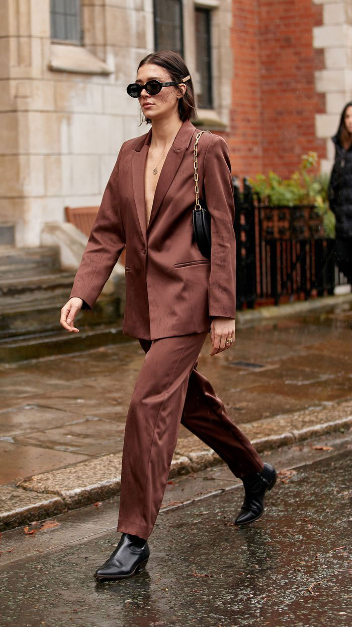 Brown-suit-london-fashion-week