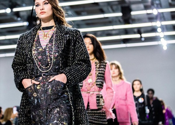 Chanel Métiers D’arts 2022 Celebrates The Maison’s Artisanal Legacy