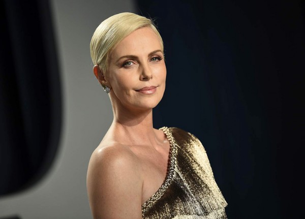 Charlize Theron Denies Being Engaged to Sean Penn