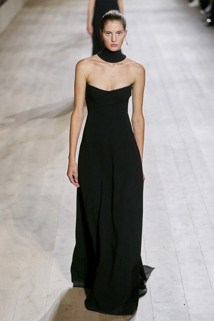Christian Dior - Spring 2022 Couture - Runway - Spécial Madame Figaro ...