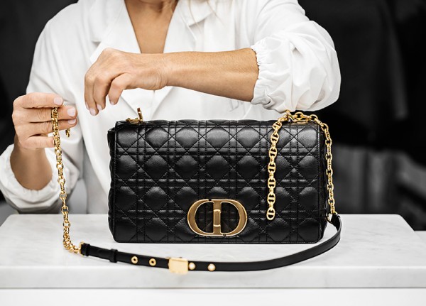 Discover the Savoir-Faire behind the new Dior Caro bag 