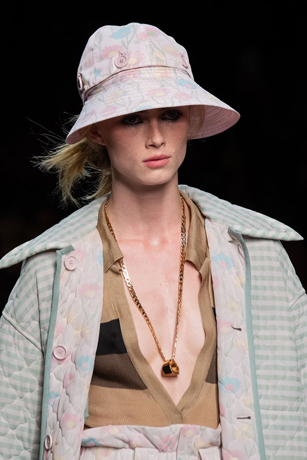 Fendi-Spring-2020-bucket-hat