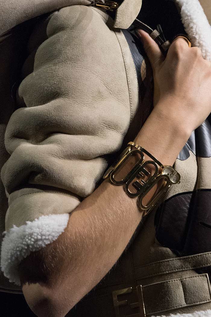 Fendi-Spring-2022-cuff