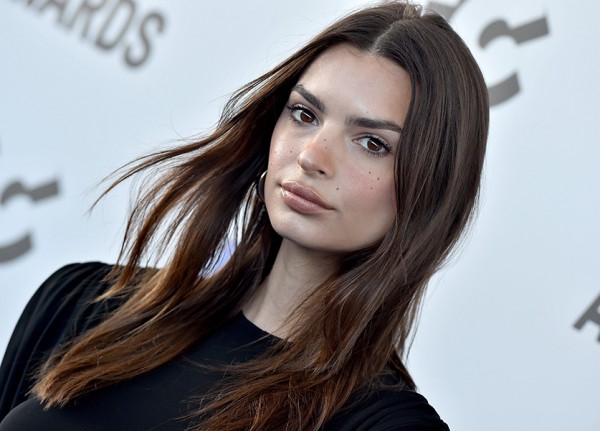 Emrata’s recent cozy mommy style is goals to every mom-to-be