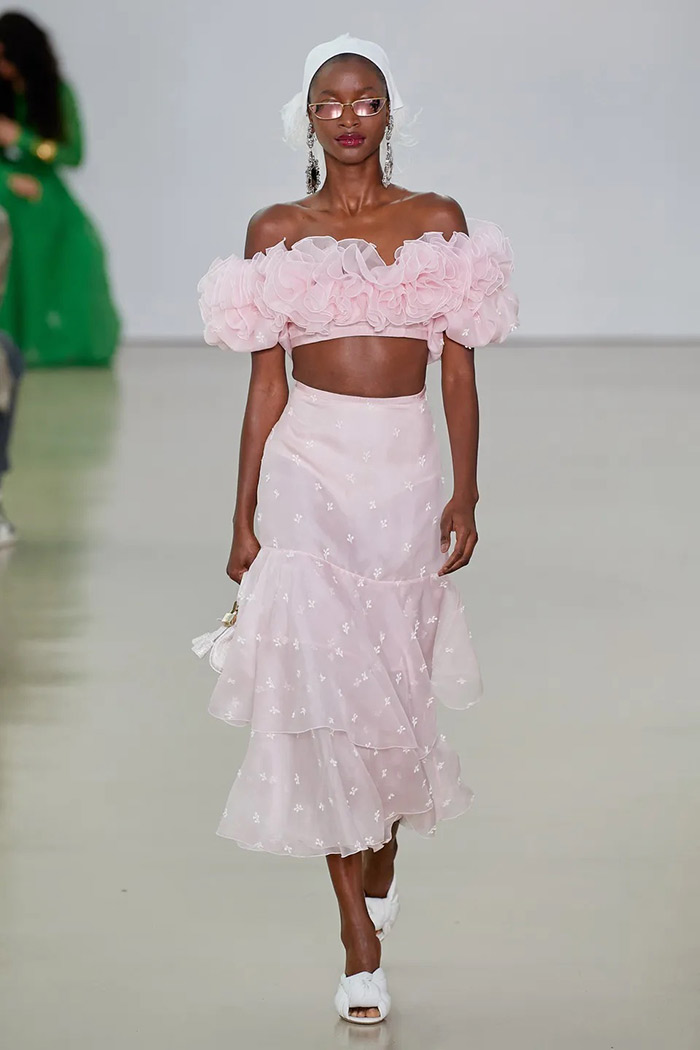 Giambattista Valli - Paris Fashion Week SS22