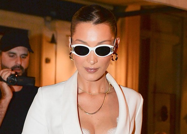 Zigzag Parted Hair Is The Latest ‘90s Revival Zigzag Parted Hair Is The Latest ‘90s Revival