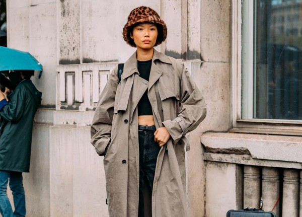 القبّعات التي لفتت انتباهنا في شوارع أسبوع الموضة في باريس