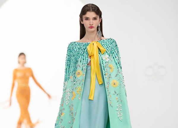 مجموعة Georges Hobeika للخياطة الراقية لربيع وصيف 2022