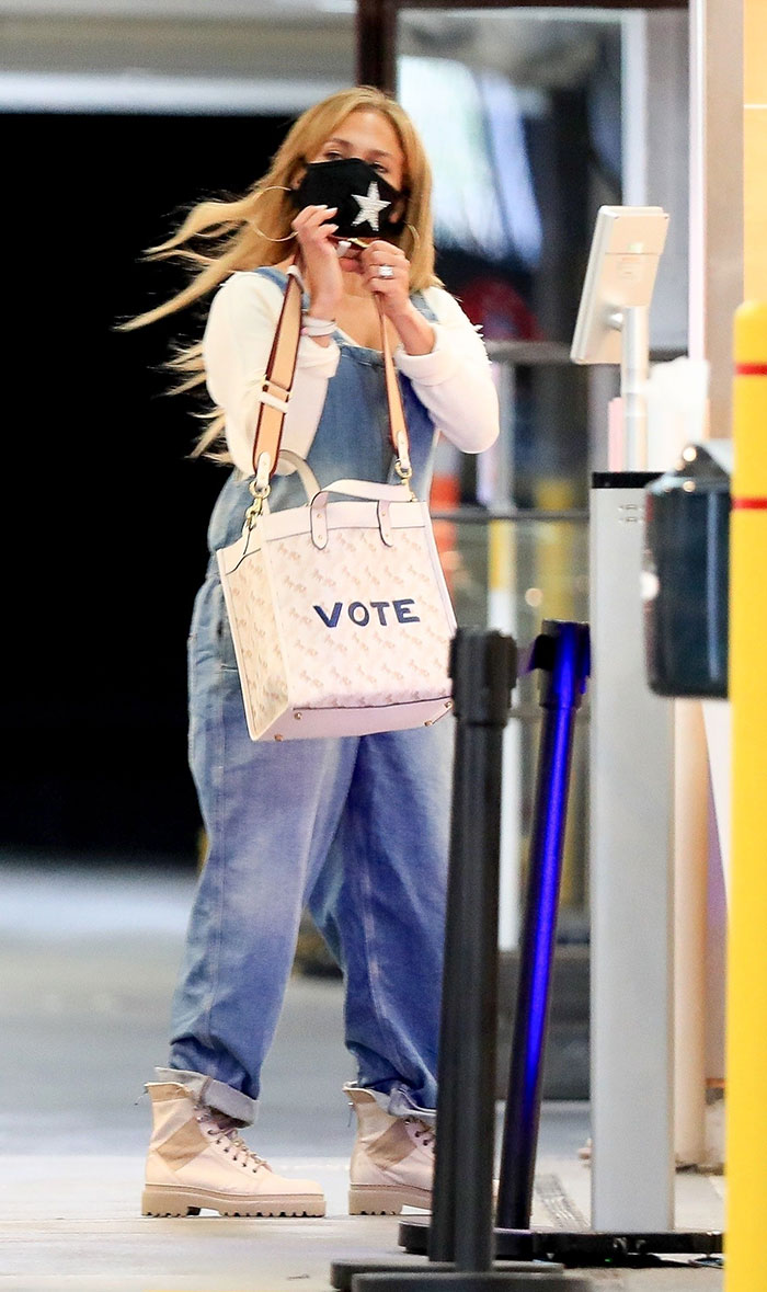 JLo-coach-bag-vote