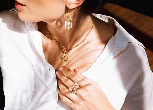 The Most Enchanting Jewelry Gifts To Give This Holiday Season