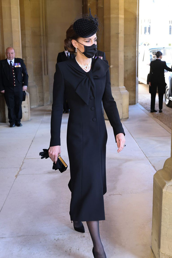 Kate Middleton wearing the Pearl Choker