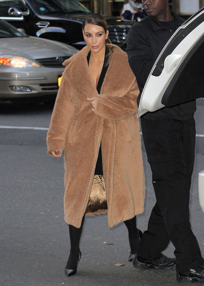 Kim-Kardashian-max-mara-coat