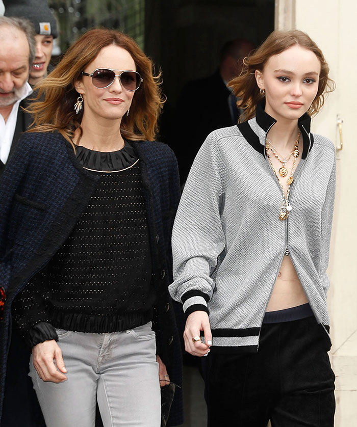 Lily-Rose-Depp-vanessa-paradis