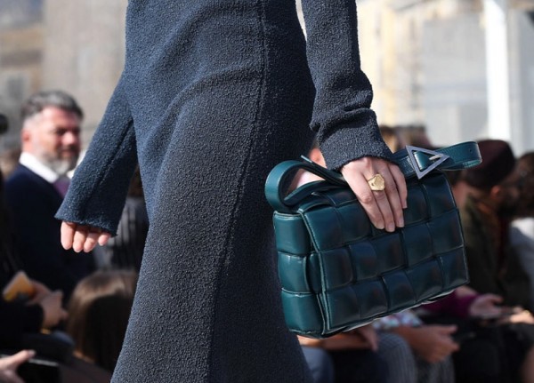 Bottega Veneta Leaves Instagram, Facebook and Twitter To Start A ...