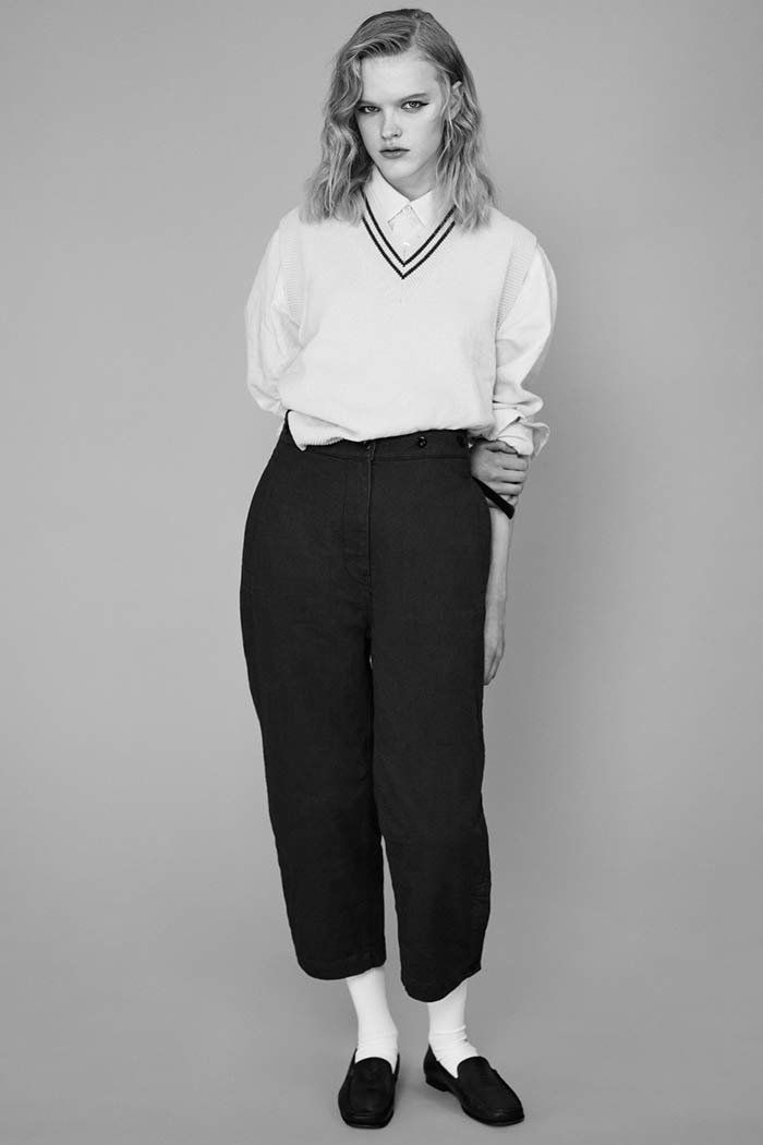 Margaret-Howell-Spring-2022-knits