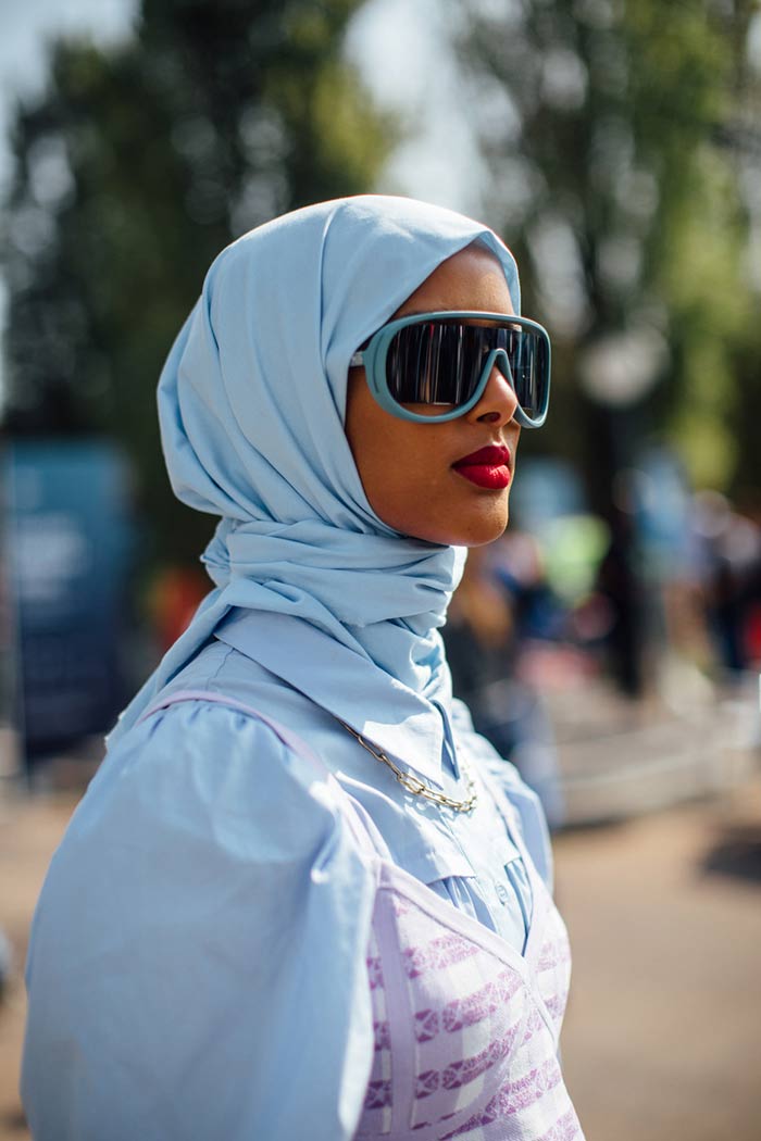 Milan-Fashion-Week-Spring-2022-Street-Style-Colorful-Sunglasses-(1)