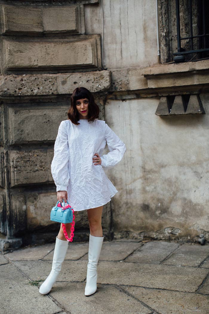 Milan-Fashion-Week-Spring-2022-Street-Style-Furla-Recandy-bag-(1)