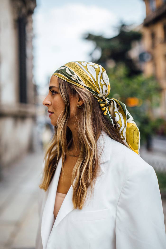 Milan-Fashion-Week-Spring-2022-Street-Style-Head-Scarf-(1)