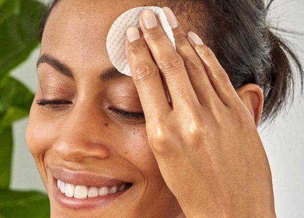 Best Exfoliating Pads for a Healthier and Younger-Looking Skin