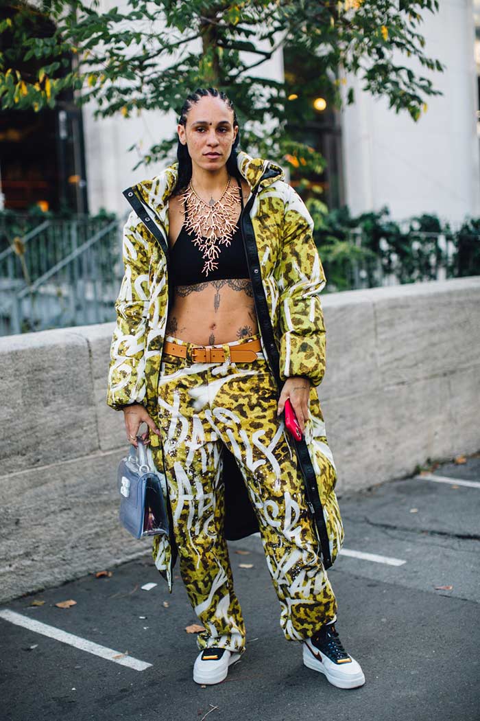 Paris-Fashion-Week-Spring-2022-Street-Style-Bra-Top