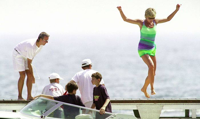 Princess-Diana-colorful-swimsuit-1997