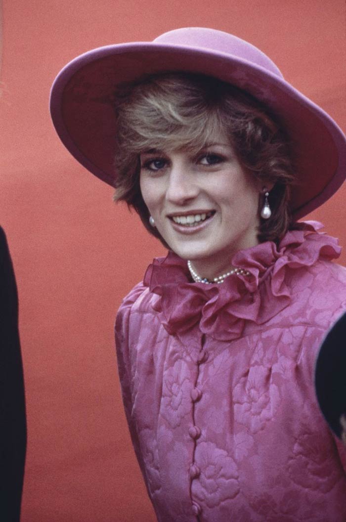 Princess Diana wearing the Pearl Choker