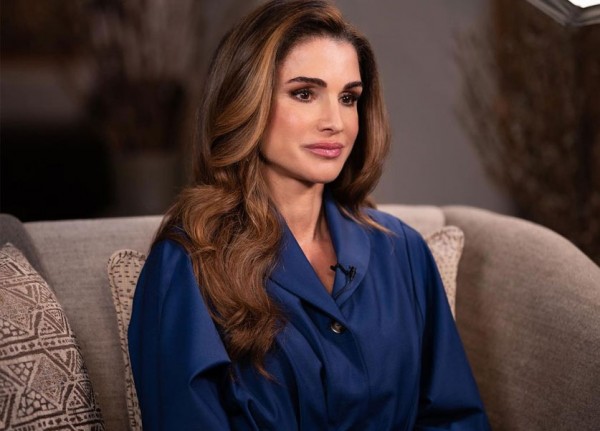 5 Times Queen Rania Looked Effortlessly Chic In Midis 
