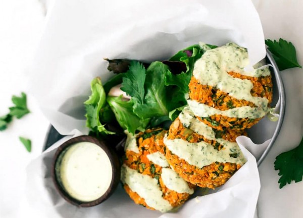 Red lentil pancakes with tahini sauce