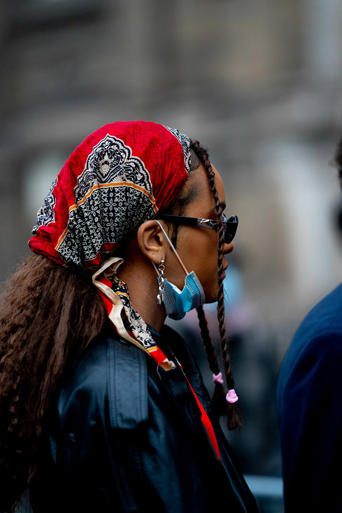 Scarf-at-Paris-Fashion-Week-Spring-2021-(5)