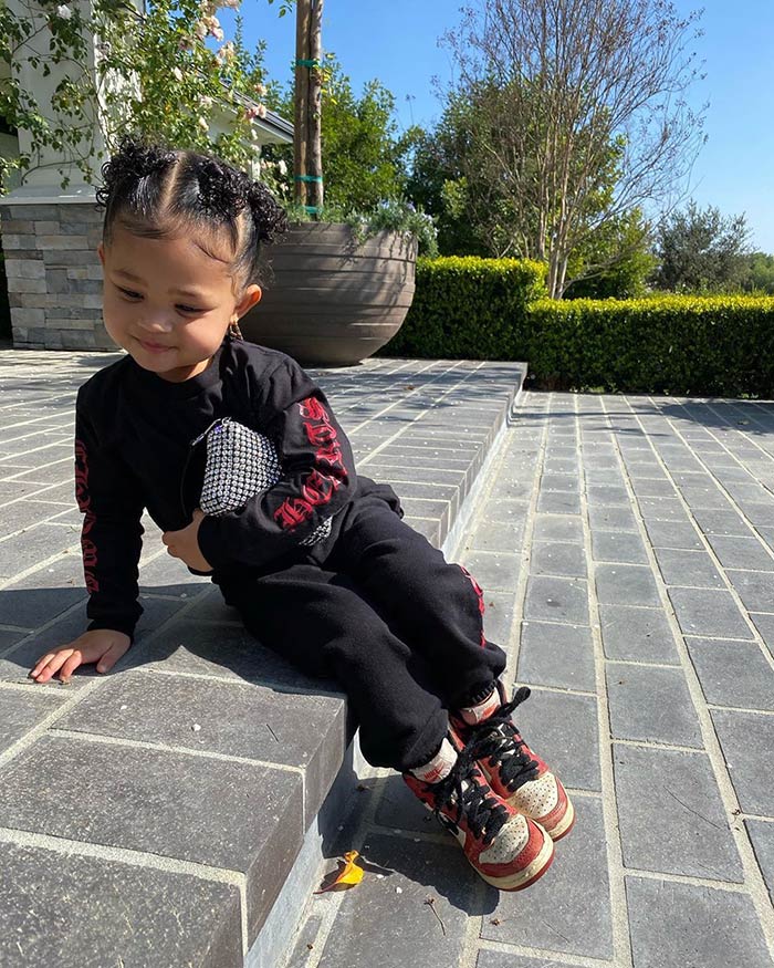 Stormi in a sporty and stylish look in black