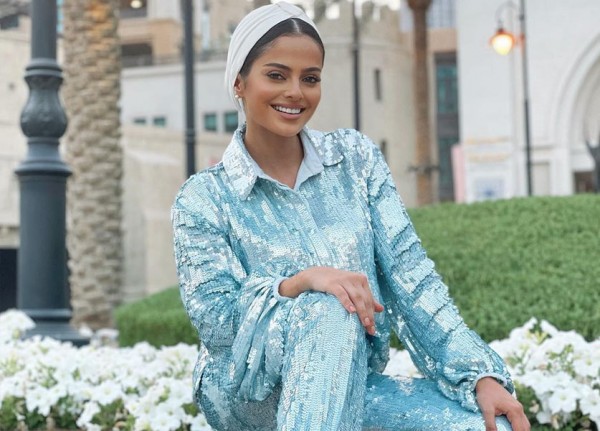 Zeinab Ali Hamoud Gives Her Modest Look a Shiny Sequin Touch 