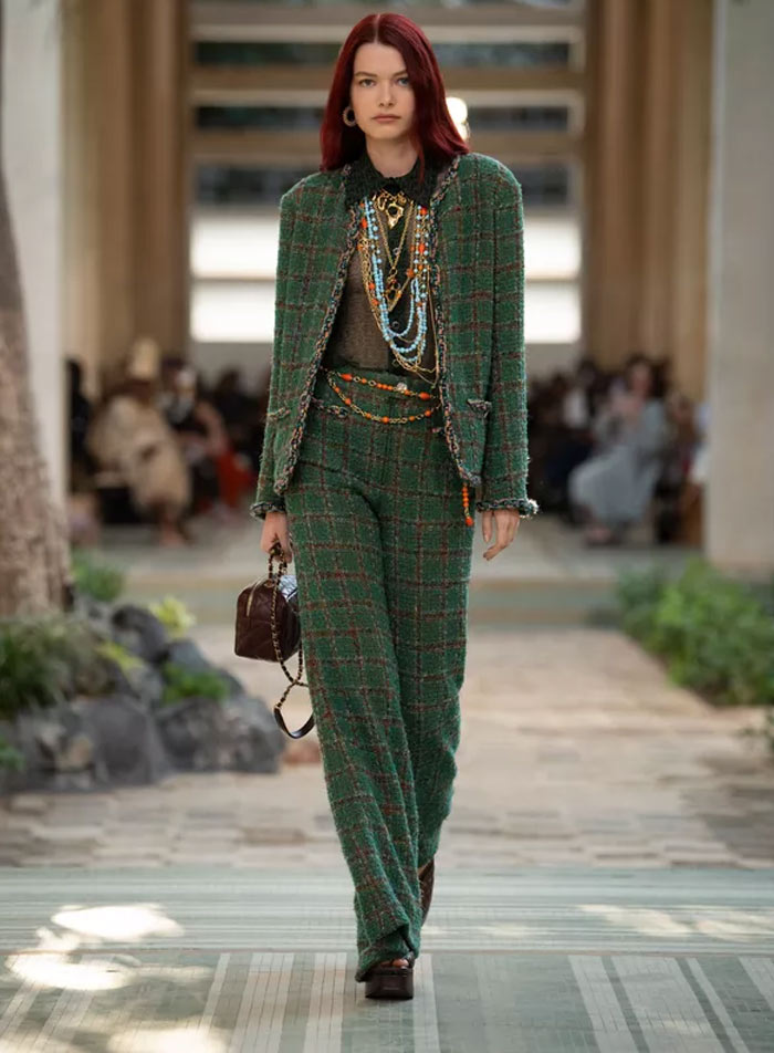 Cập nhật 81+ về chanel tweed suit history - Du học Akina