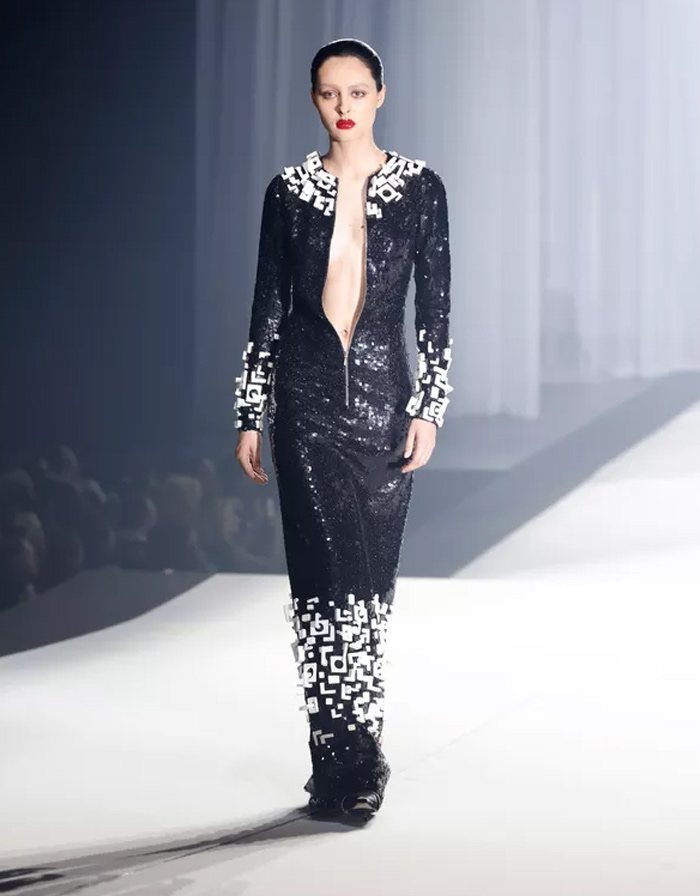 أزياء Stephane Rolland لخريف وشتاء 24/25 تعكس جمال باريس