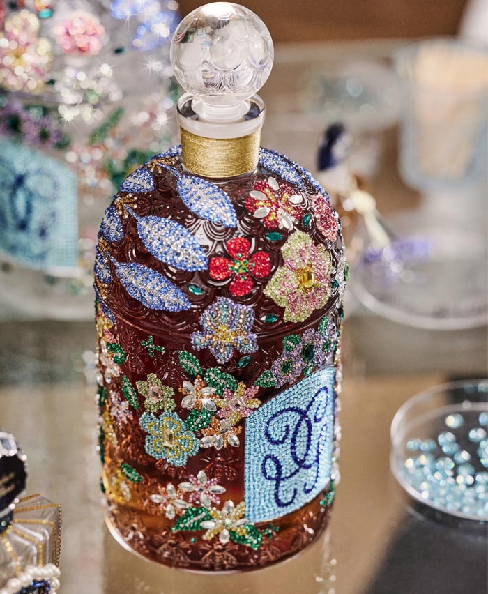 Guerlain  وشروق رحيّم في تعاون إستثنائي لموسم أعياد 2024