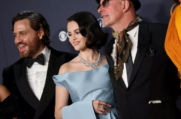 إطلالات نجوم هوليوود في حفل جوائز  Golden Globes 2025