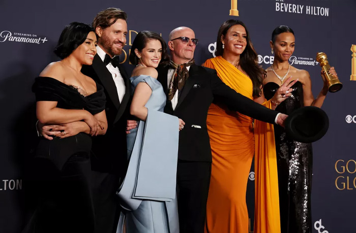 إطلالات نجوم هوليوود في حفل جوائز  Golden Globes 2025