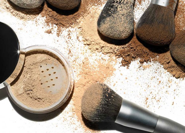 How to clean your makeup brushes effectively 