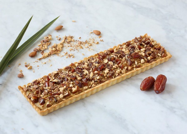 Date nut tart