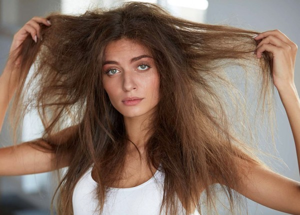 4 steps to control hair frizz effectively