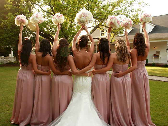 Her Friends Went Under the Knife For Her Wedding Her Friends Went Under the Knife For Her Wedding