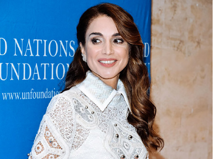 Queen Rania of Jordan wears Sarah’s Bag Queen Rania of Jordan wears Sarah’s Bag